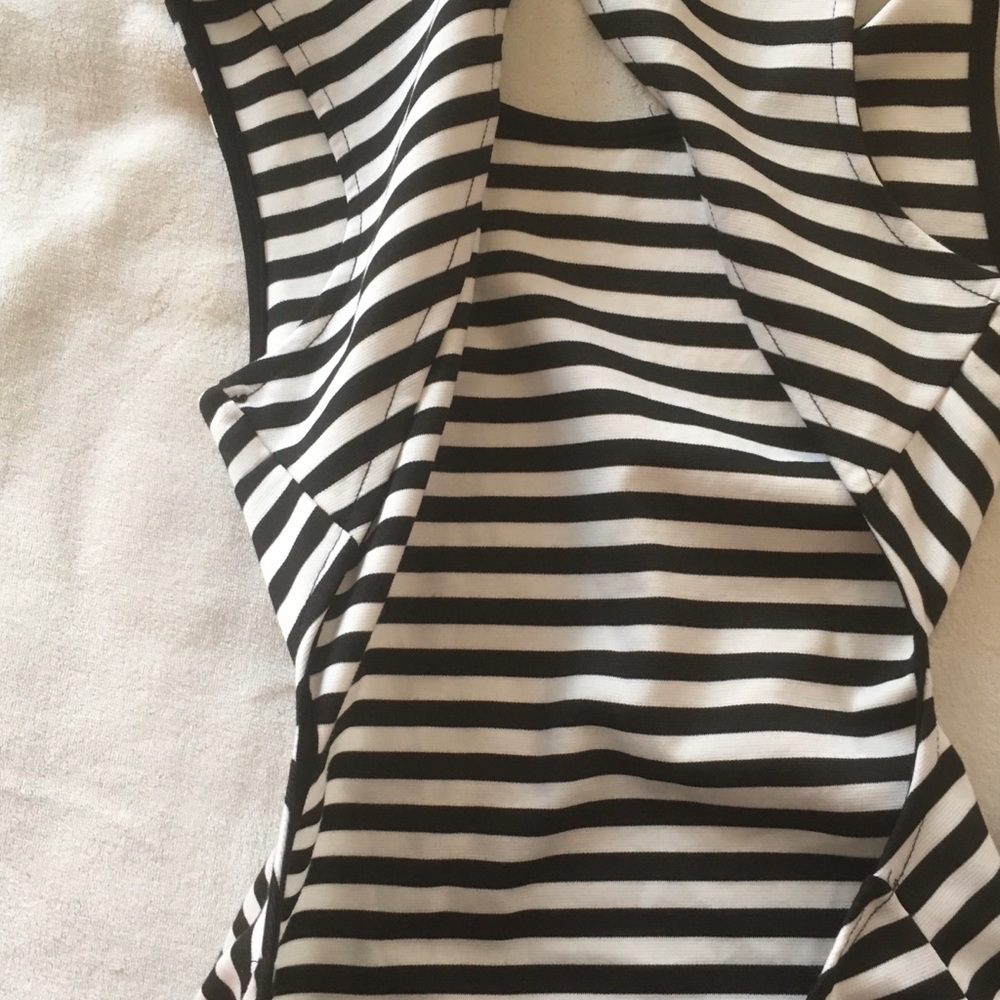 Dress - Picture 3 of 6